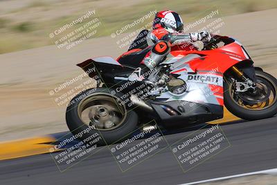 media/Nov-06-2022-SoCal Trackdays (Sun) [[208d2ccc26]]/Turn 11 Side (945am)/